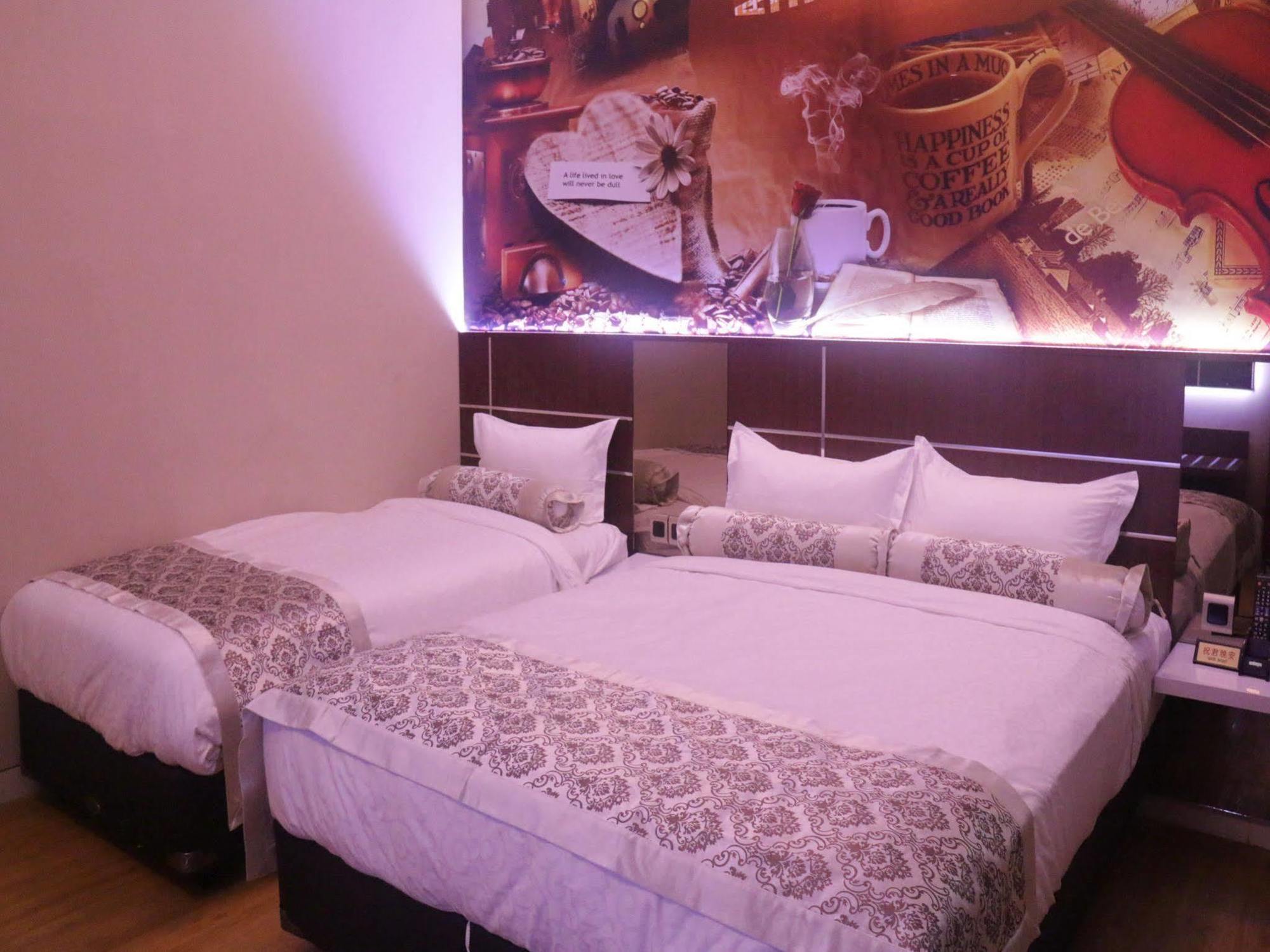 Malang City Boulevard Homestay Exterior photo