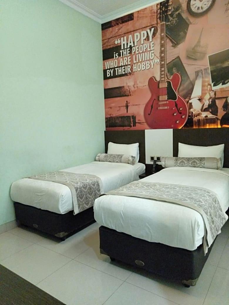 Malang City Boulevard Homestay Exterior photo