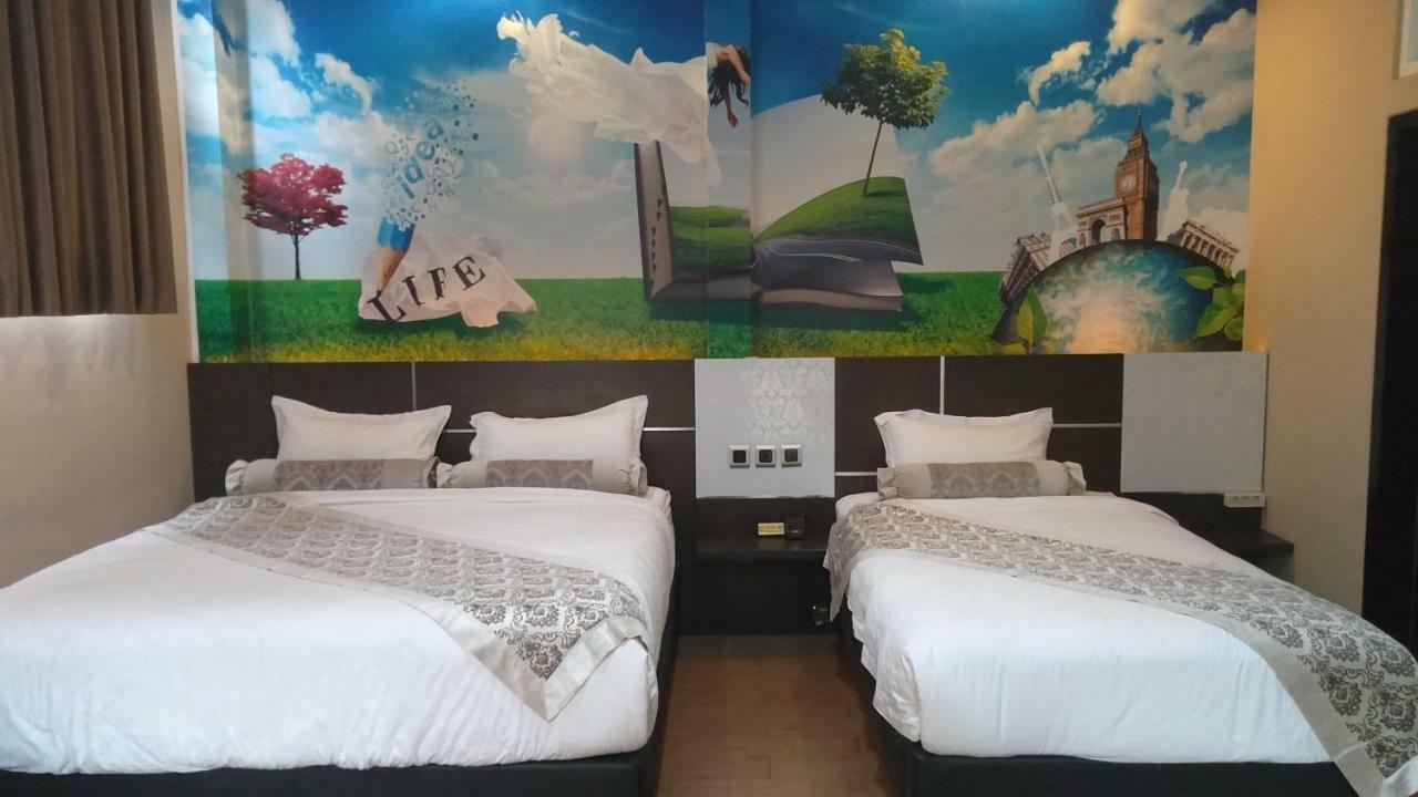 Malang City Boulevard Homestay Exterior photo